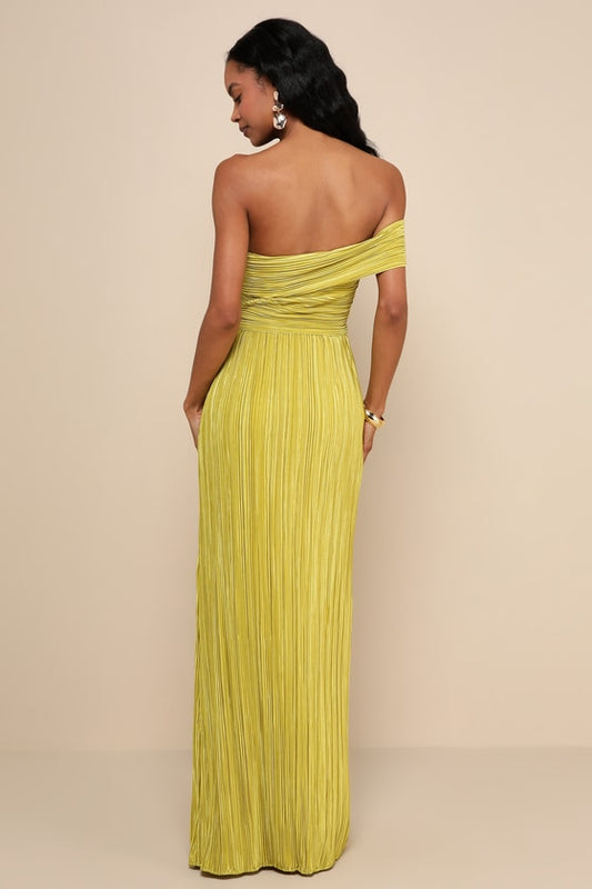 Off - the - Shoulder Pleated Maxi Dress